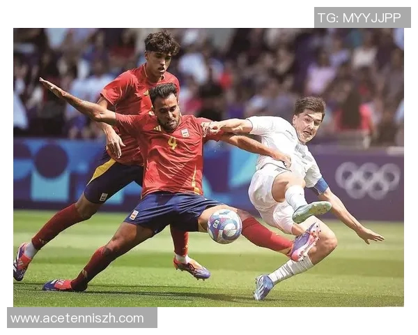 足球明星合影最新图片展示全球顶级球员的友谊与精彩瞬间