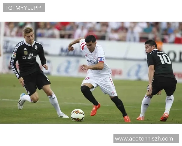 混工资的足球明星背后的真实故事与职业生涯的起伏与挑战